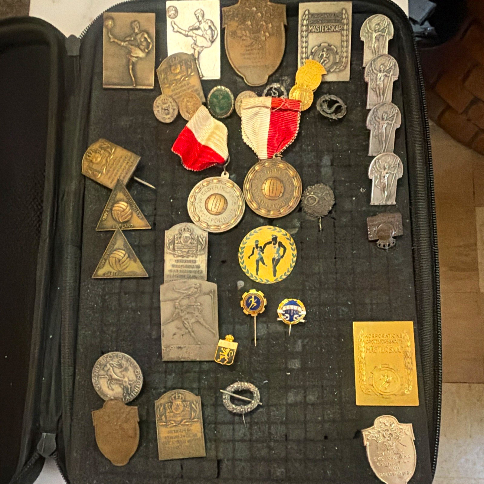 Vintage Swedish Mixed Lot Sports Medals, Pinback Badges, Ribbons & Lapel Pins