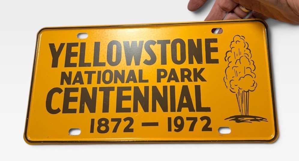 Vtg Yellowstone National Park Wyoming Montana Souvenir Booster License Plate Vtg Yellowstone National Park Wyoming Montana Souvenir Booster License Plate