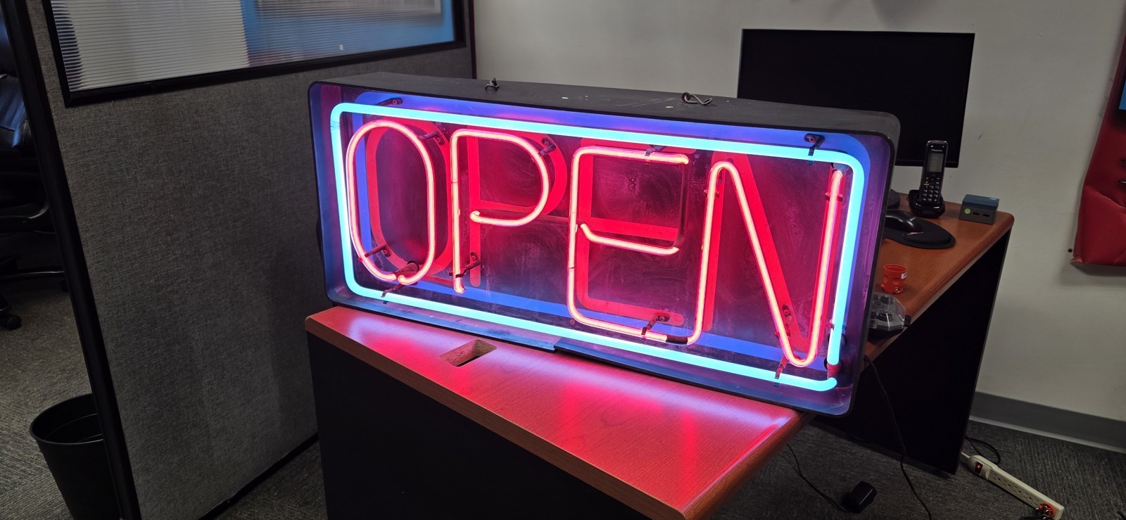 Vintage 1998 Fallon Neon OPEN Sign - Red w/ Blue Border - 36" x 18" - Works Vintage 1998 Fallon Neon OPEN Sign - Red w/ Blue Border - 36" x 18" - Works
