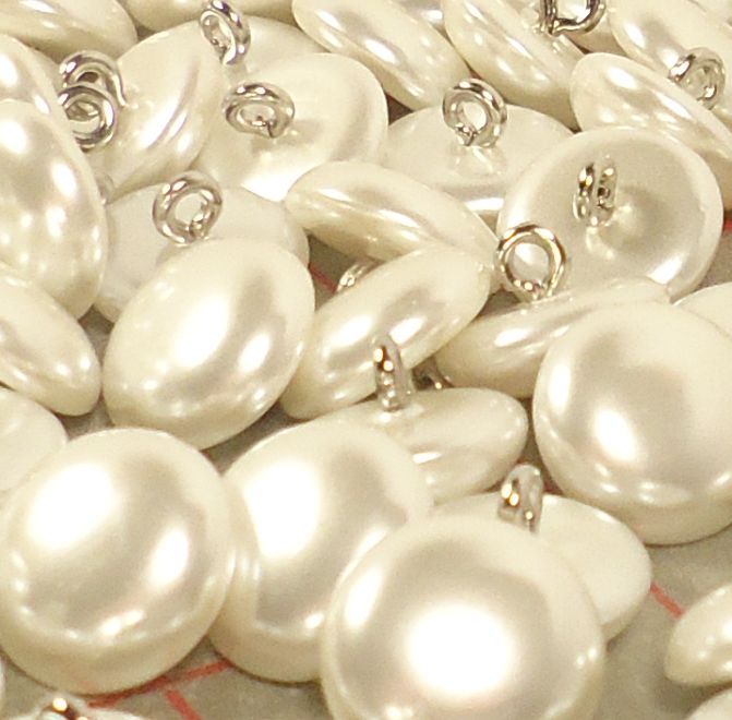 288 Vintage Pearl White Glass Shank Buttons Japan 25mm 1" Original Box Wholesale 288 Vintage Pearl White Glass Shank Buttons Japan 25mm 1" Original Box Wholesale