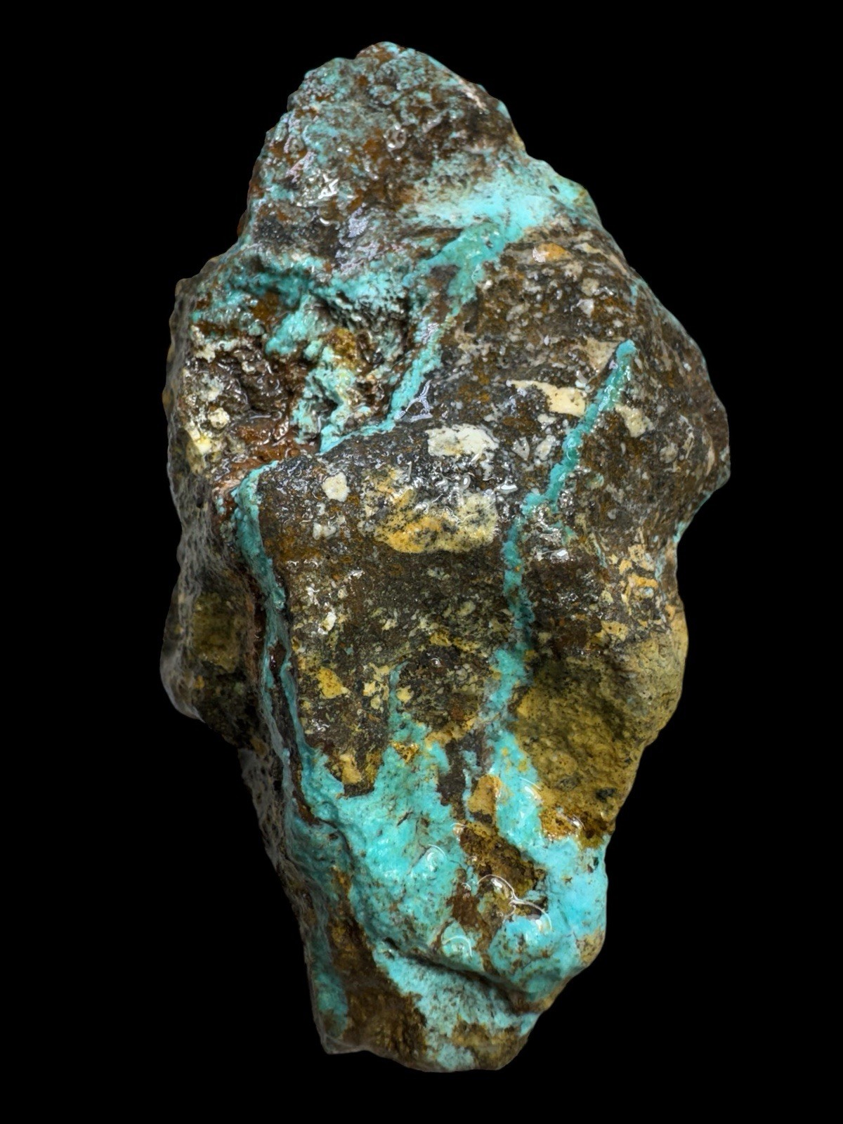 Hubei turquoise stabilized , brown and yellow host rock very nice blue ban Hubei turquoise stabilized , brown and yellow host rock very nice blue ban