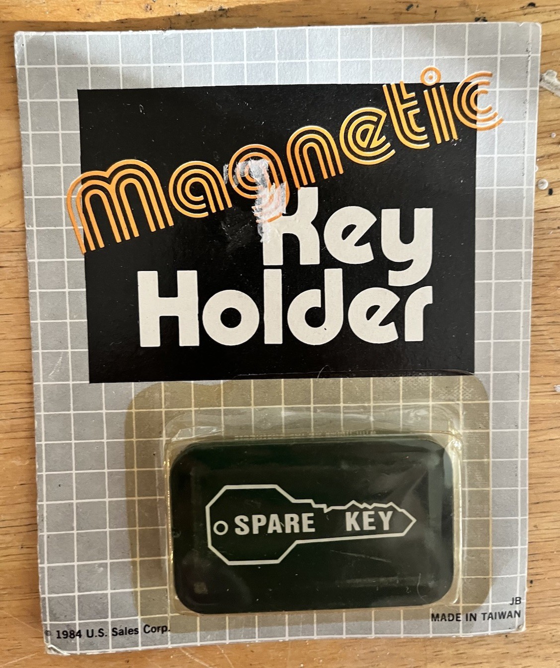 Vtg 1984 Magnetic Spare Key Holder NIP Made Taiwan Hide A Key Vtg 1984 Magnetic Spare Key Holder NIP Made Taiwan Hide A Key