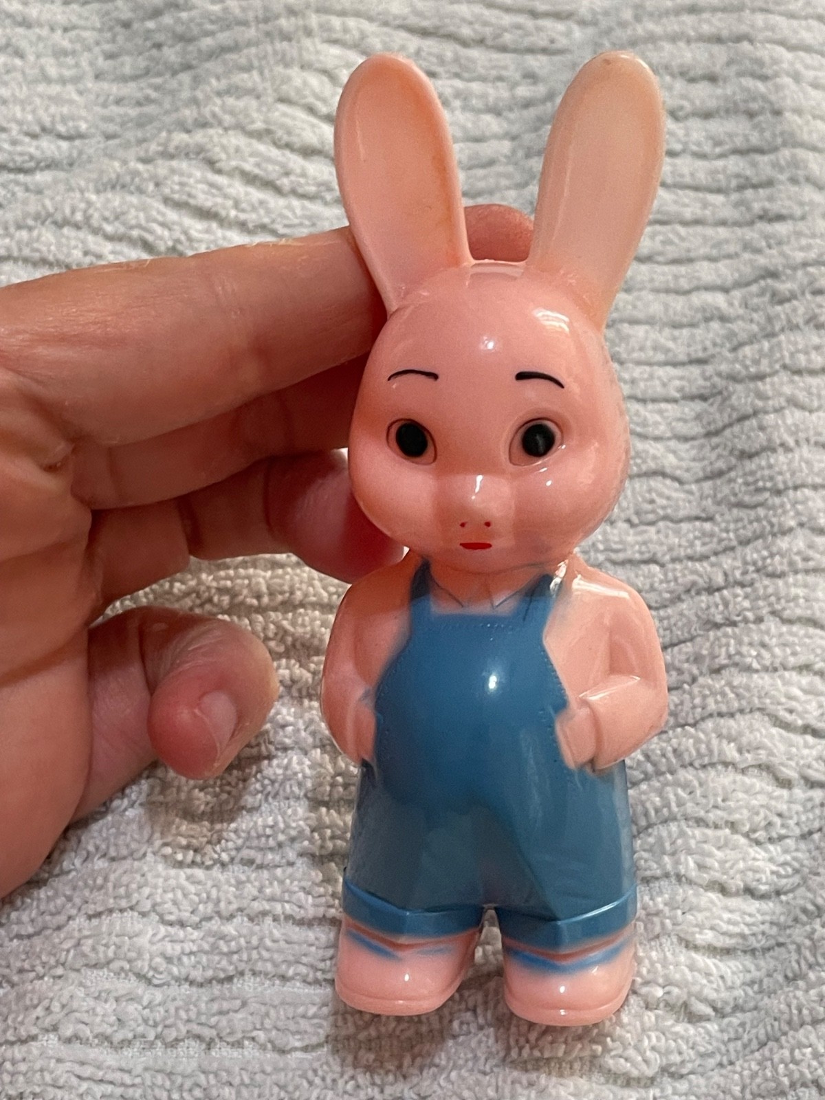 Vintage Knickerbocker Hard Plastic Bunny Rabbit Yellow with Overalls 2 3/4" Tall Vintage Knickerbocker Hard Plastic Bunny Rabbit Yellow with Overalls 2 3/4" Tall