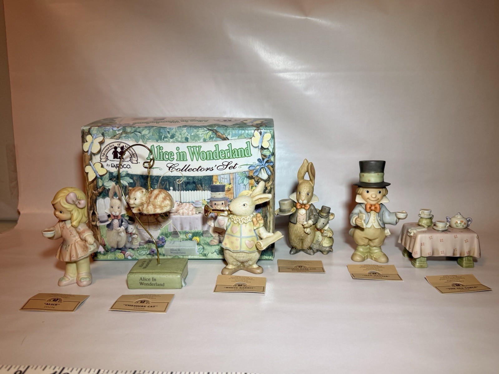 Vtg 1996 Enesco Memories of Yesterday Alice in Wonderland 6pc Collector Set Vtg 1996 Enesco Memories of Yesterday Alice in Wonderland 6pc Collector Set