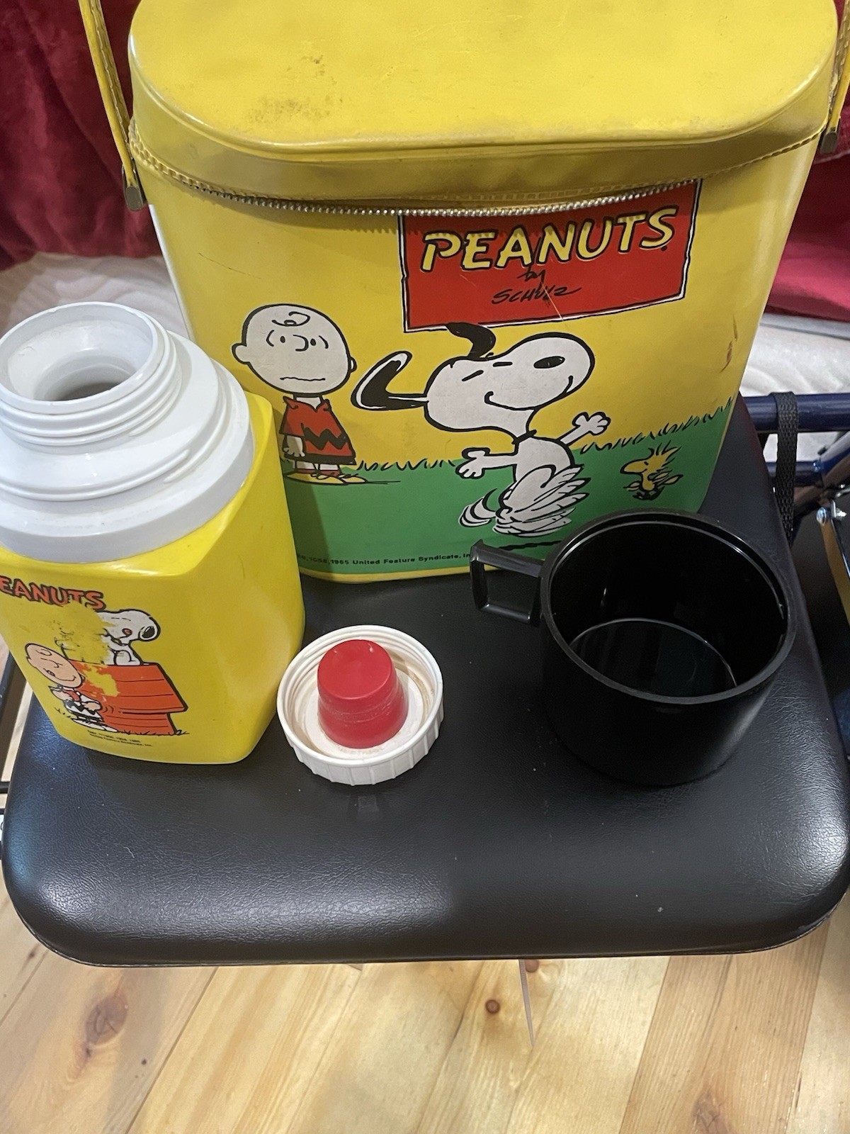 Vintage 1960s Peanuts Snoopy Vinyl Lunchbox & Thermos Set W/ Clean Vinyl RARE 68 Vintage 1960s Peanuts Snoopy Vinyl Lunchbox & Thermos Set W/ Clean Vinyl RARE 68