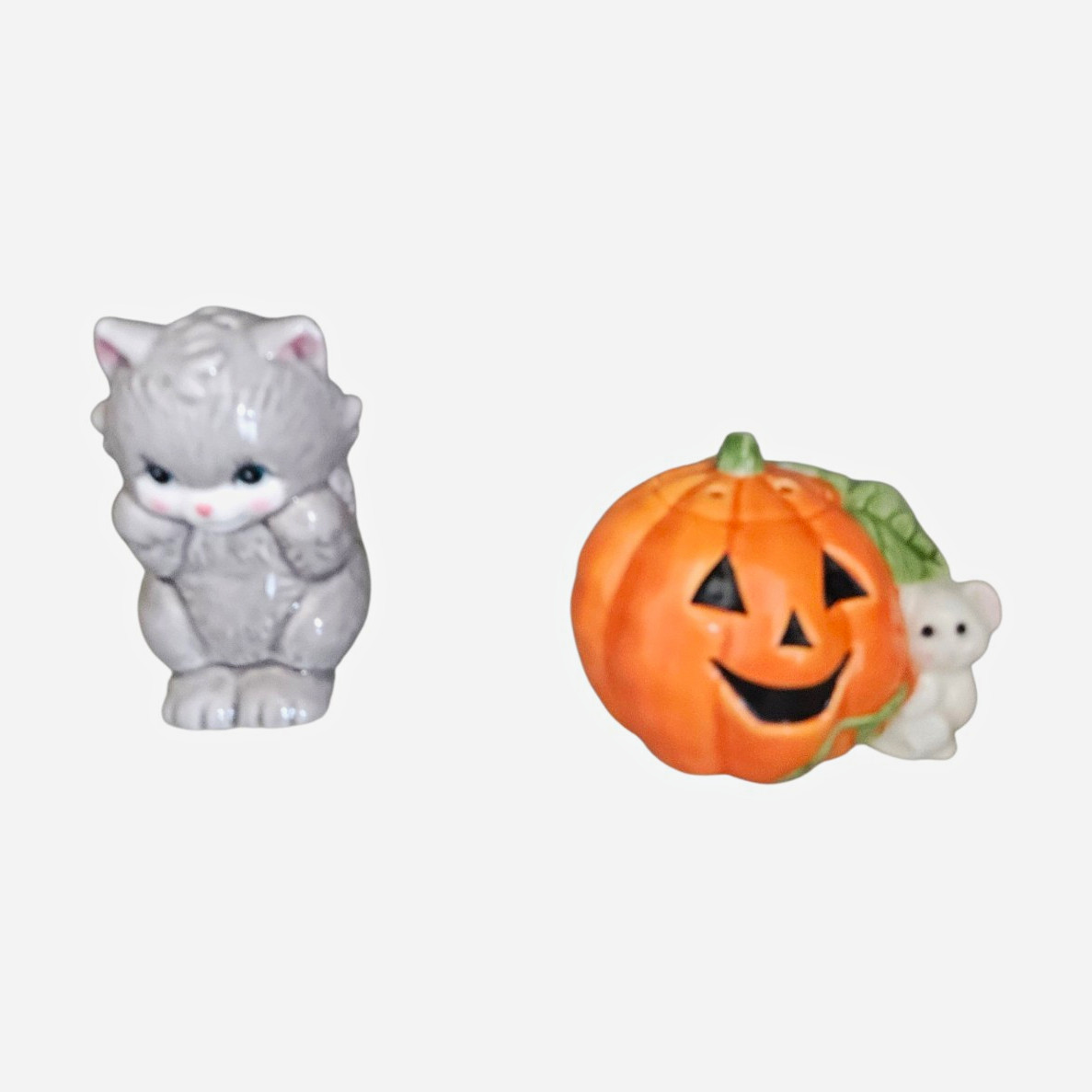 Vintage 1990s Enesco David Olsen Cat Pumpkin Salt Pepper Shakers