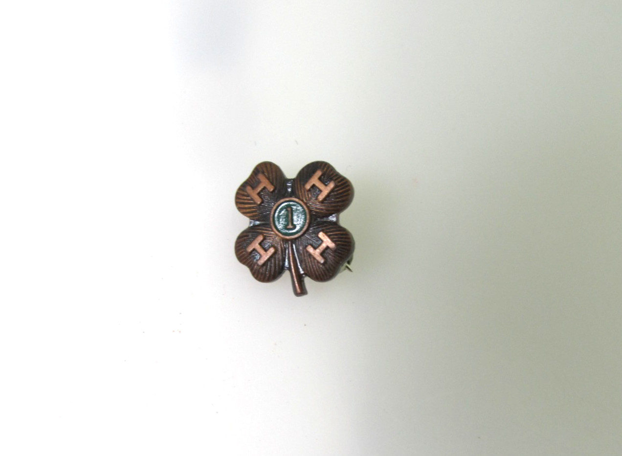 Vintage 4-H Pin 1st Year Clover 4 Leaf Green Enamel School Society Member Vintage 4-H Pin 1st Year Clover 4 Leaf Green Enamel School Society Member