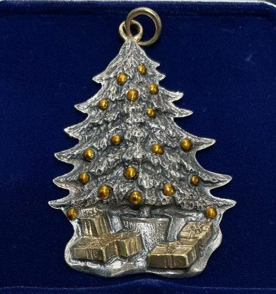 BUCCELLATI 1989 Sterling Silver Christmas Ornament - Christmas Tree No. 244 BUCCELLATI 1989 Sterling Silver Christmas Ornament - Christmas Tree No. 244