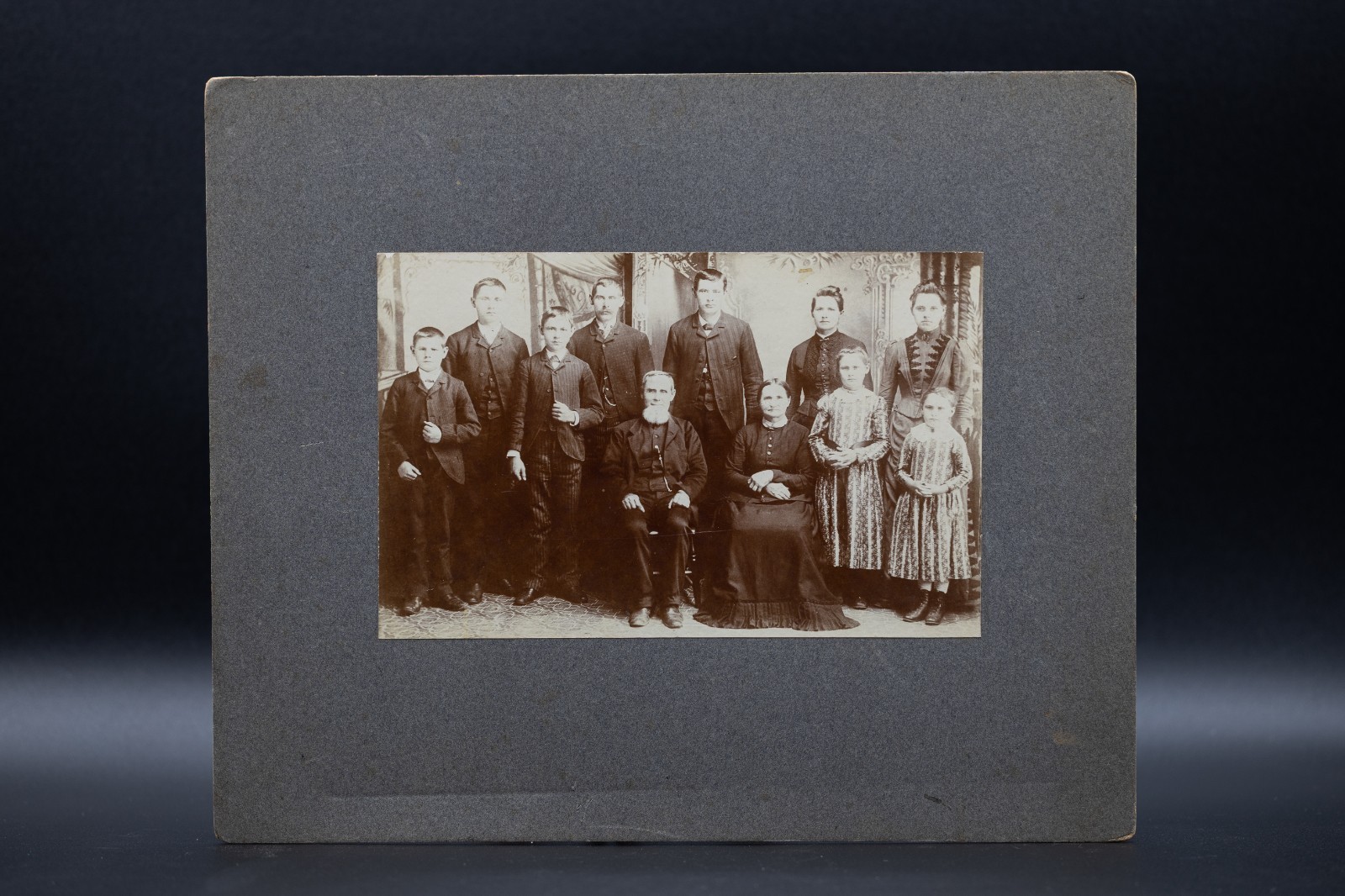 Antique 1890s Large Mounted Photo Huge Victorian Family Portrait 10x12 Mount Antique 1890s Large Mounted Photo Huge Victorian Family Portrait 10x12 Mount