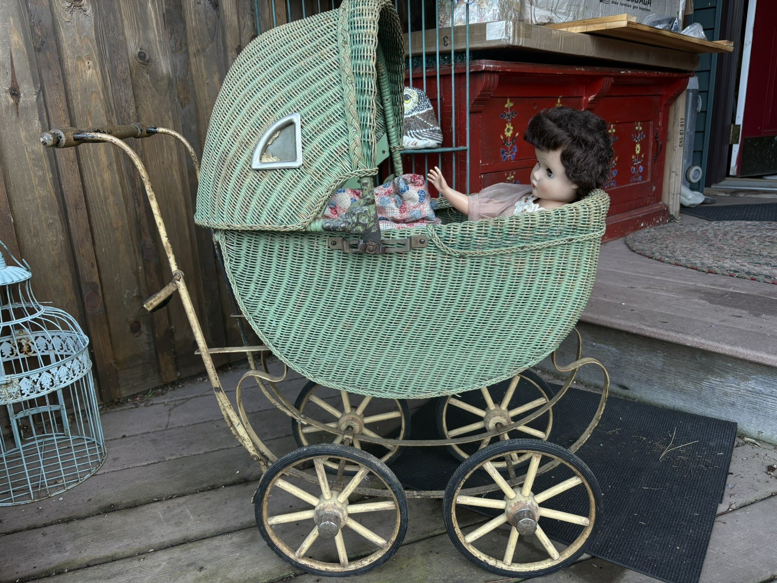 1900’s Antique Victorian Green Wicker Pram Baby Doll Buggy/Carriage Stroller 26" 1900’s Antique Victorian Green Wicker Pram Baby Doll Buggy/Carriage Stroller 26"