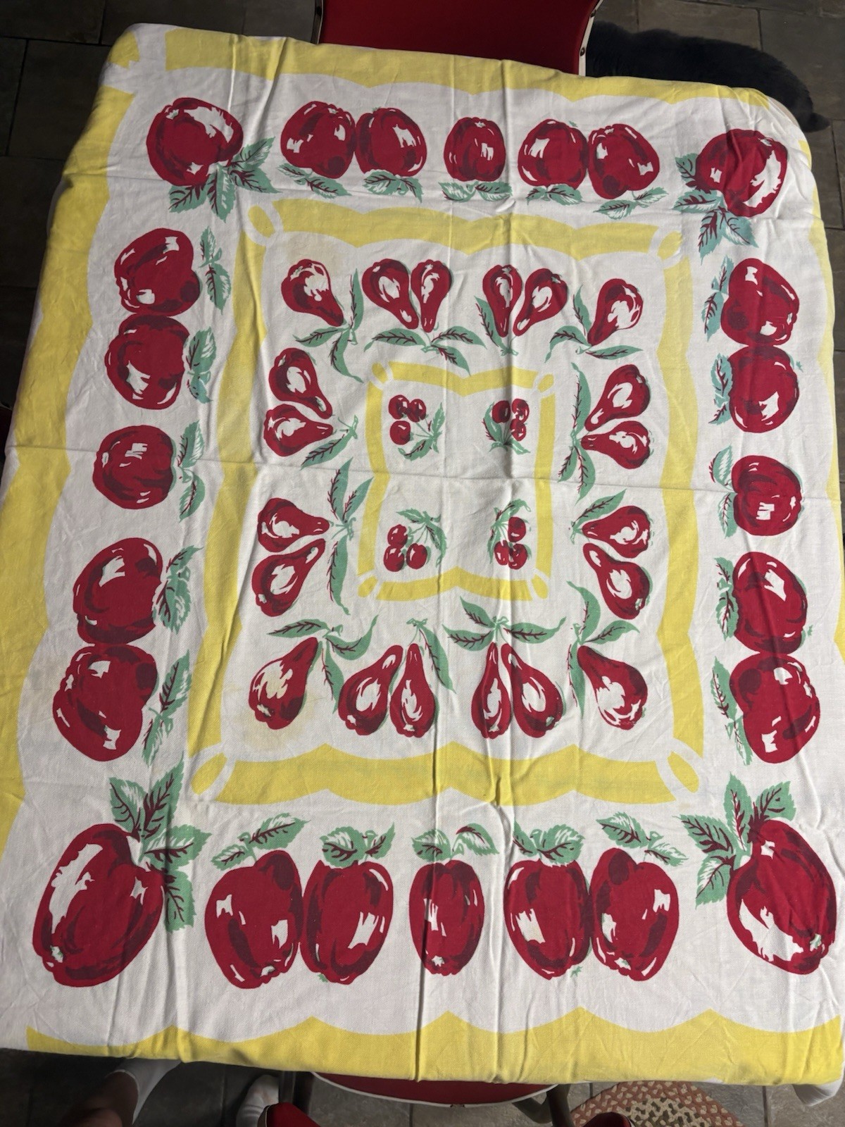 Vintage Tablecloth Red Apples Has Flaws Read Description Vintage Tablecloth Red Apples Has Flaws Read Description
