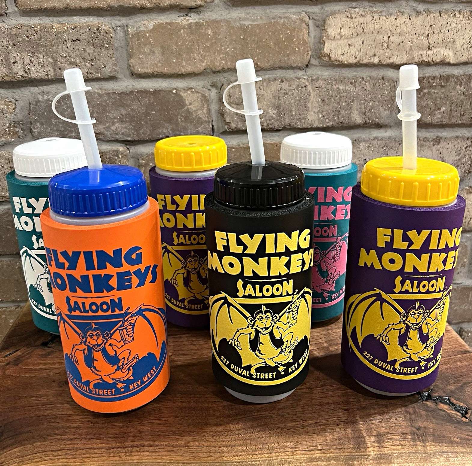 Lot Of 6 Vintage Flying Monkeys Saloon Cups Key West Sport Bottle Retro Duval St Lot Of 6 Vintage Flying Monkeys Saloon Cups Key West Sport Bottle Retro Duval St