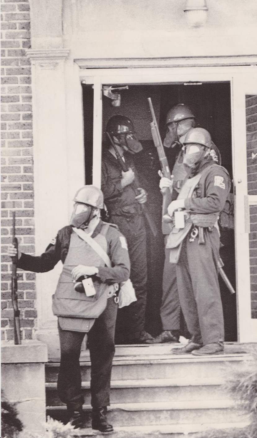 1972 Press Photo LA State Troopers Wear Gas Masks at Southern University Riots 1972 Press Photo LA State Troopers Wear Gas Masks at Southern University Riots