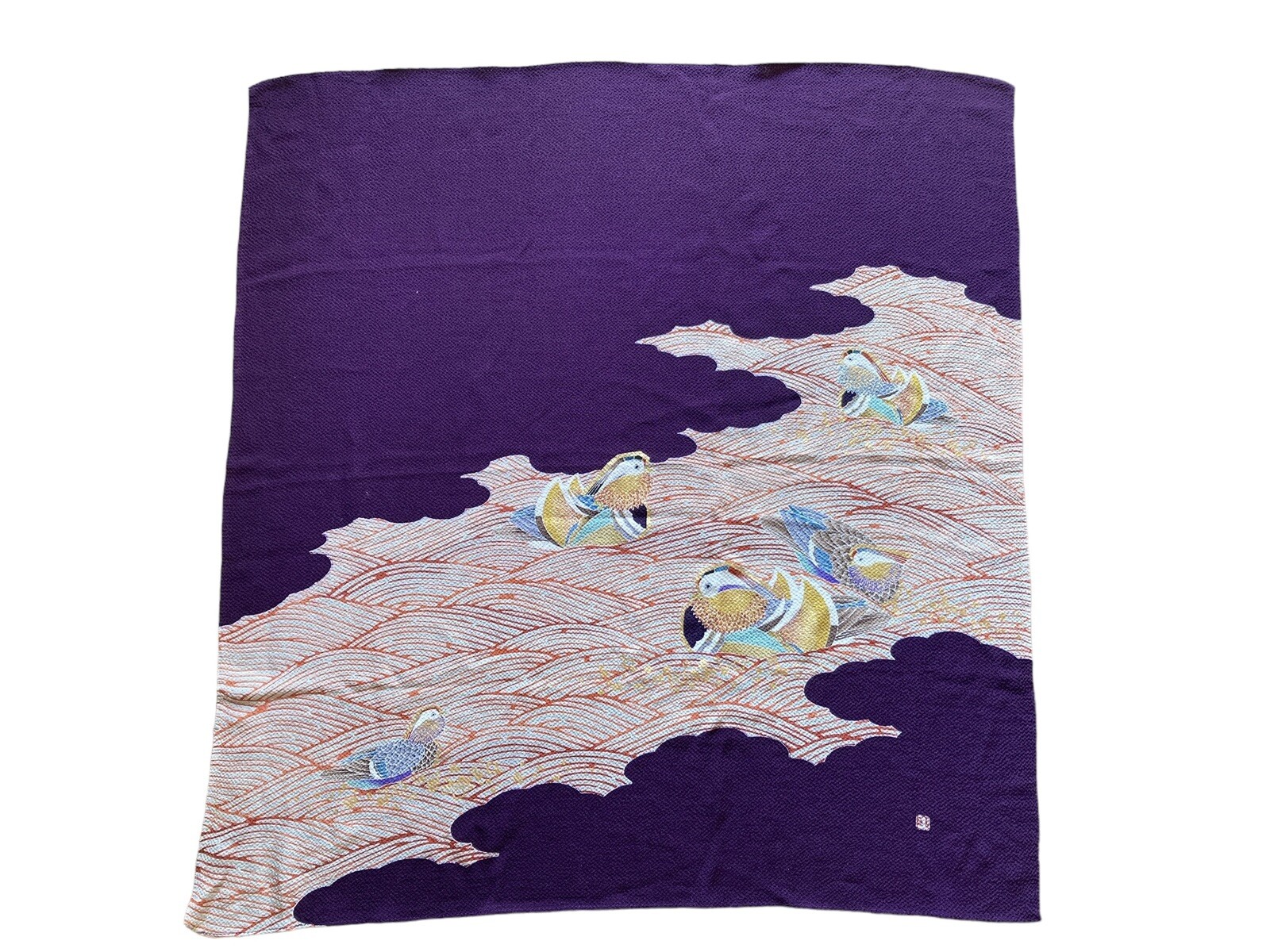 Tokio Haneda Furoshiki – 100% Silk – New w/ Bio Sheet – Made in Japan – 75cm Tokio Haneda Furoshiki – 100% Silk – New w/ Bio Sheet – Made in Japan – 75cm
