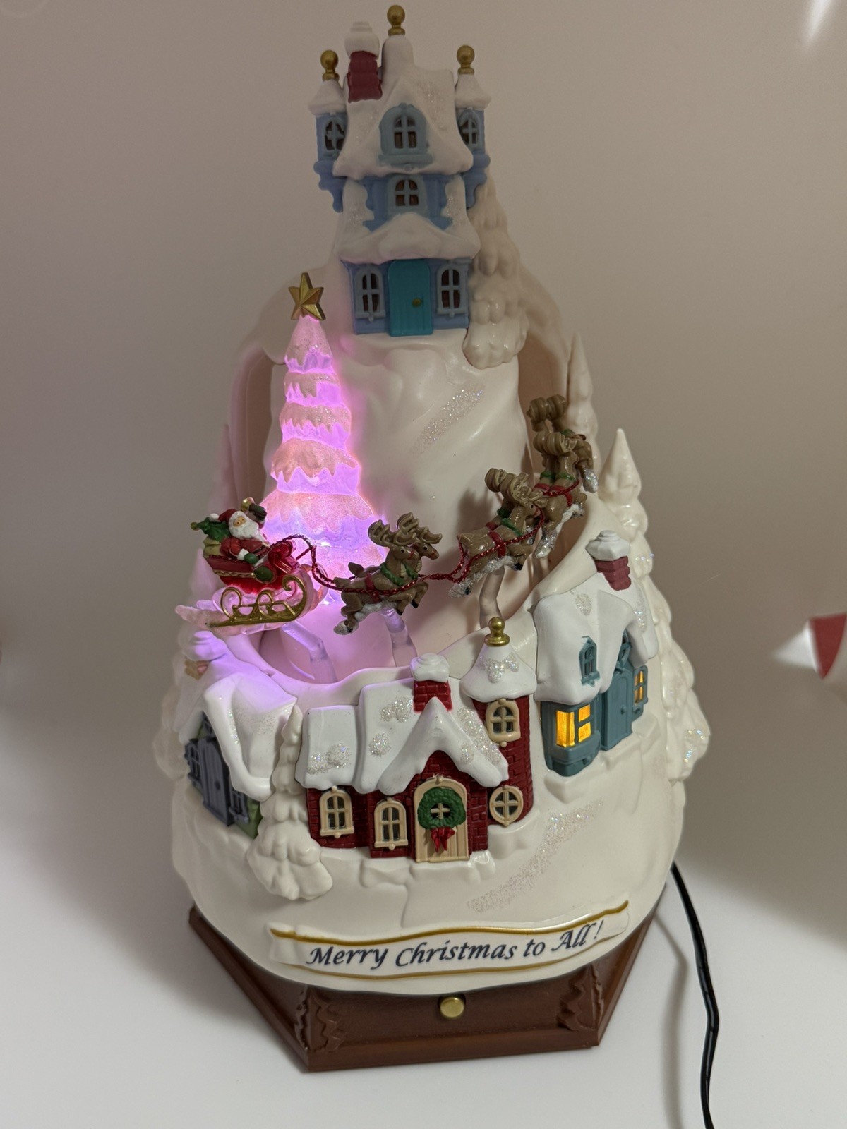 2014 Hallmark QGO1516 "Merry Christmas to All" Tabletop Display 2014 Hallmark QGO1516 "Merry Christmas to All" Tabletop Display