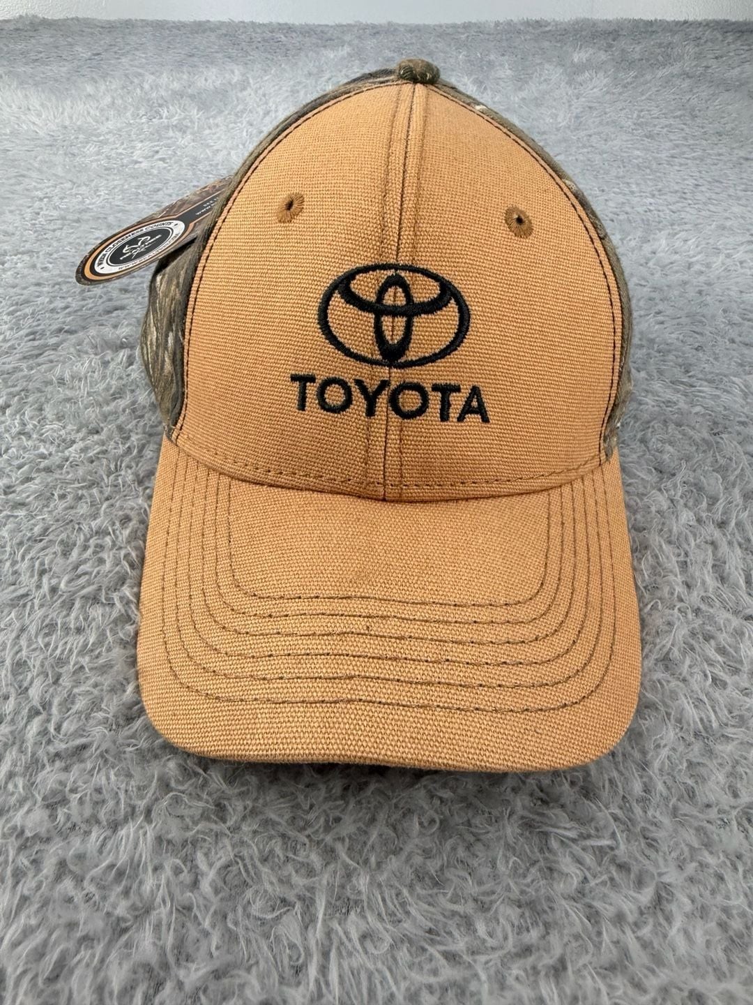 Caramel / Black Toyota Mountains Laser Engraved Vintage Style Leathere Caramel / Black Toyota Mountains Laser Engraved Vintage Style Leathere