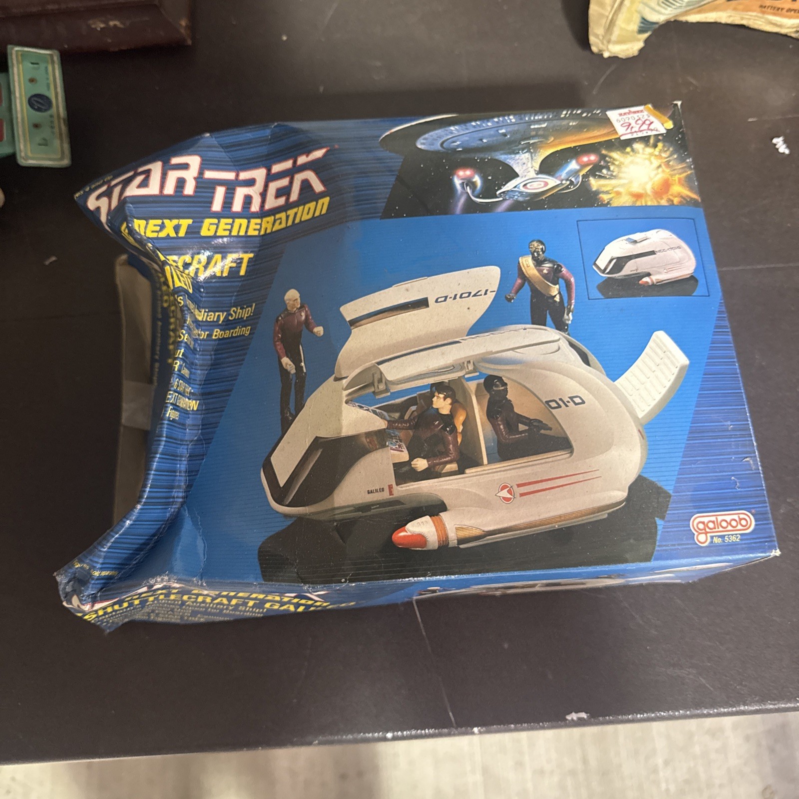 VTG Star Trek Next Gen Shuttlecraft Galileo Model 5362. 1989. Never opened VTG Star Trek Next Gen Shuttlecraft Galileo Model 5362. 1989. Never opened
