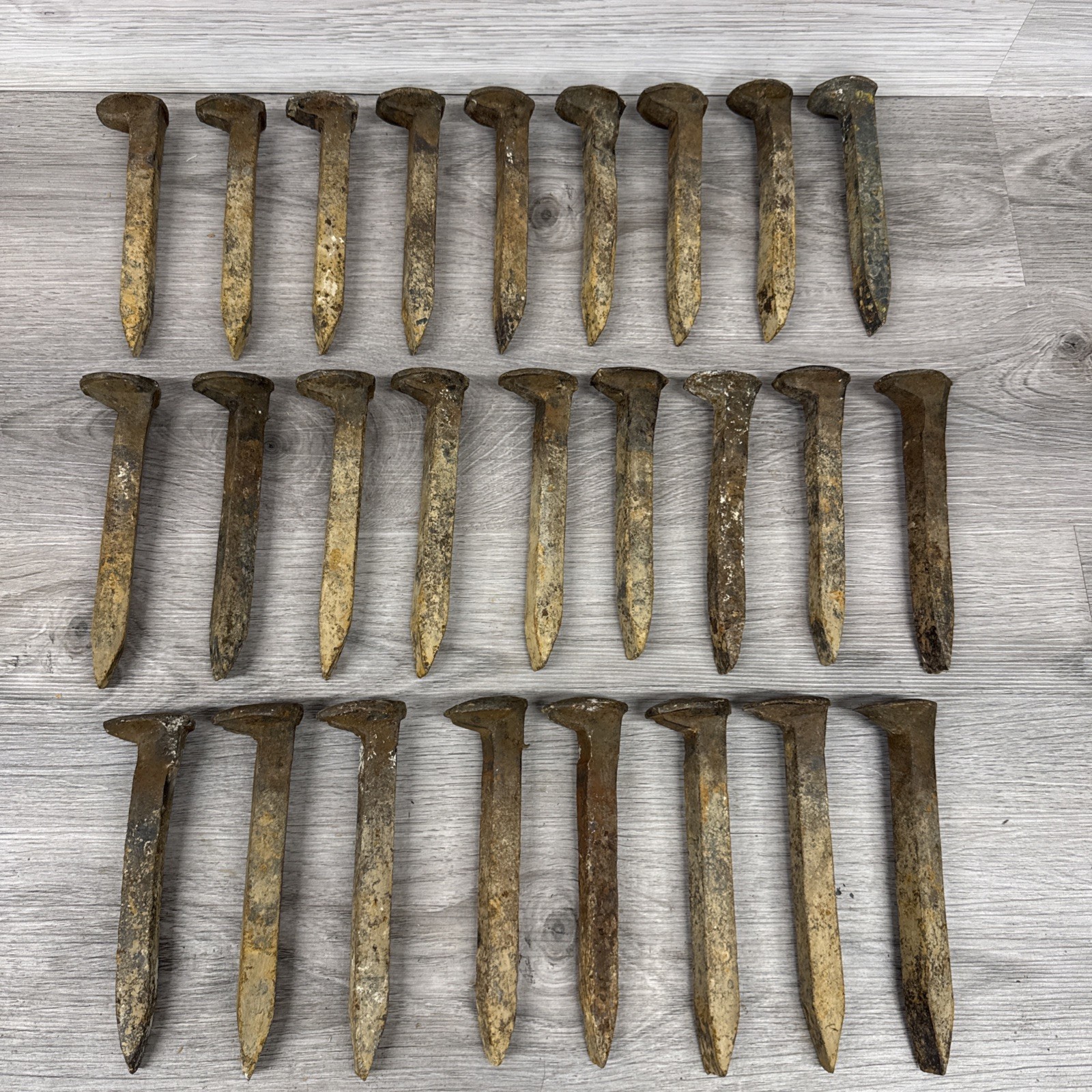 Lot Of 26 Vintage Antique Railroad Spikes Lot Of 26 Vintage Antique Railroad Spikes