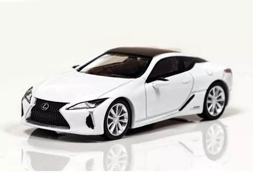 1/64 Car-Nel Lexus LC500h 2017 Pearl White Limited 999 CN640012 1/64 Car-Nel Lexus LC500h 2017 Pearl White Limited 999 CN640012