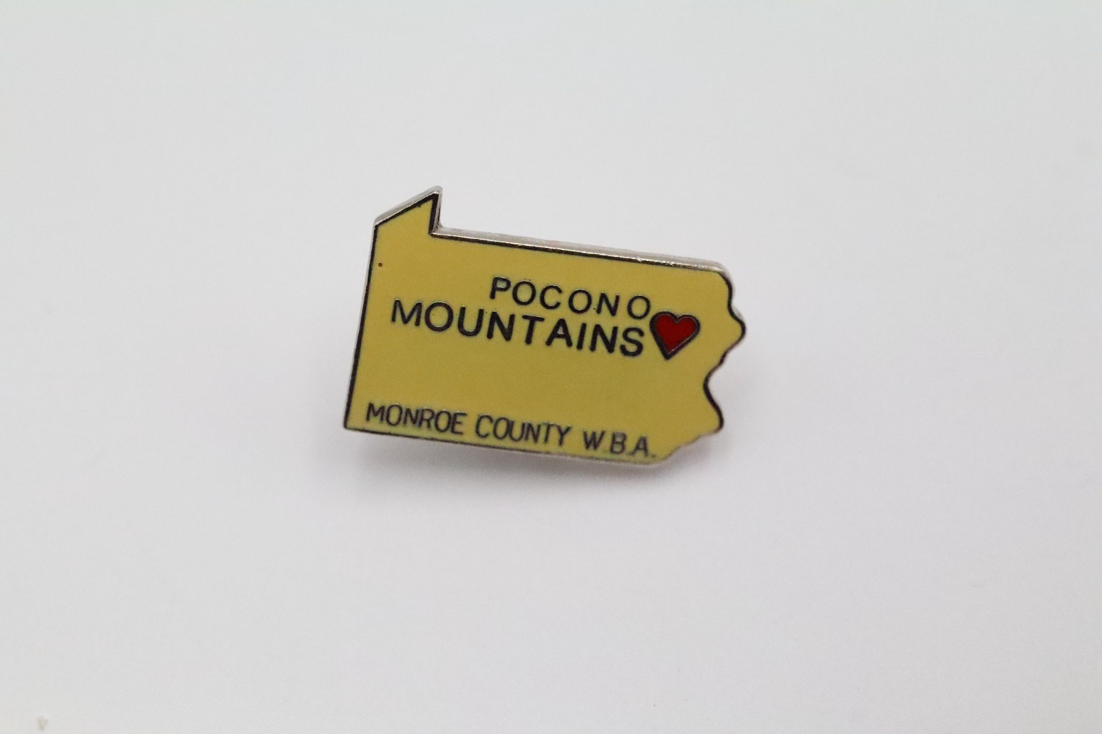 Vintage Pocono Mountains Monroe County WBA Pennsylvania Enamel Lapel Pin Badge Vintage Pocono Mountains Monroe County WBA Pennsylvania Enamel Lapel Pin Badge