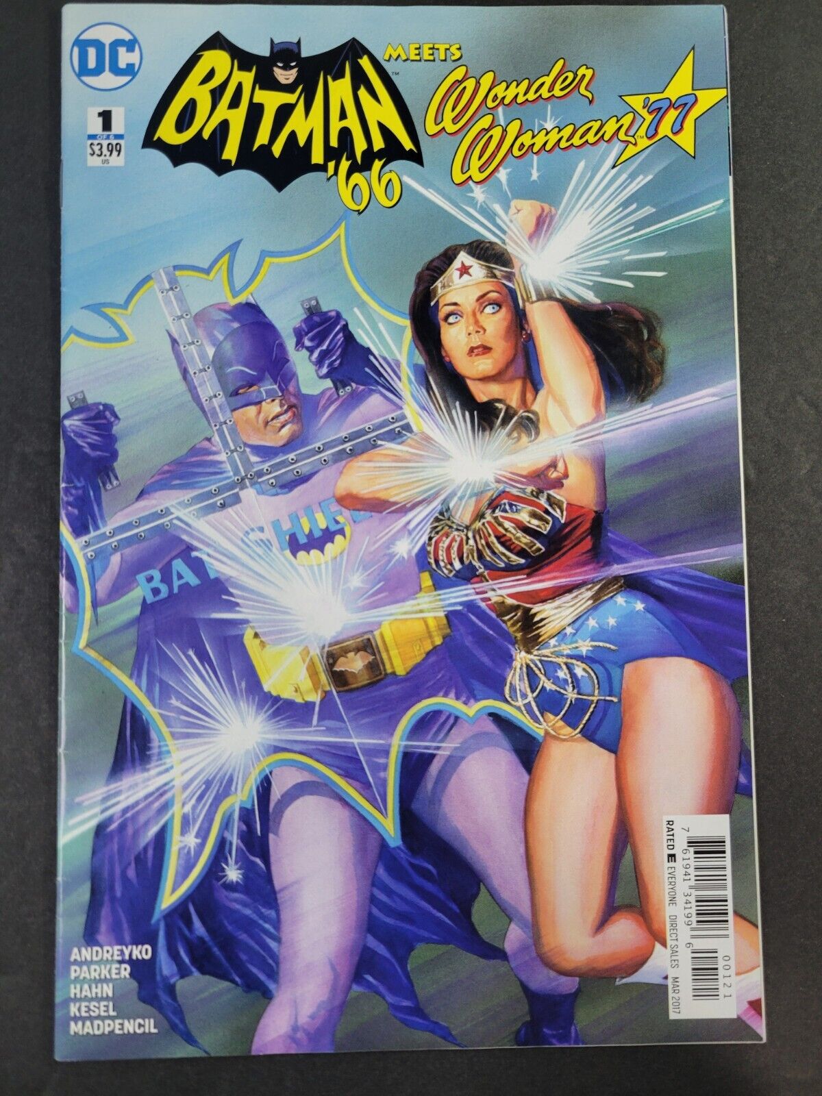 Batman 66 Meets Wonder Woman 77 #1  (2017) - Alex Ross Variant - Lynda Carter