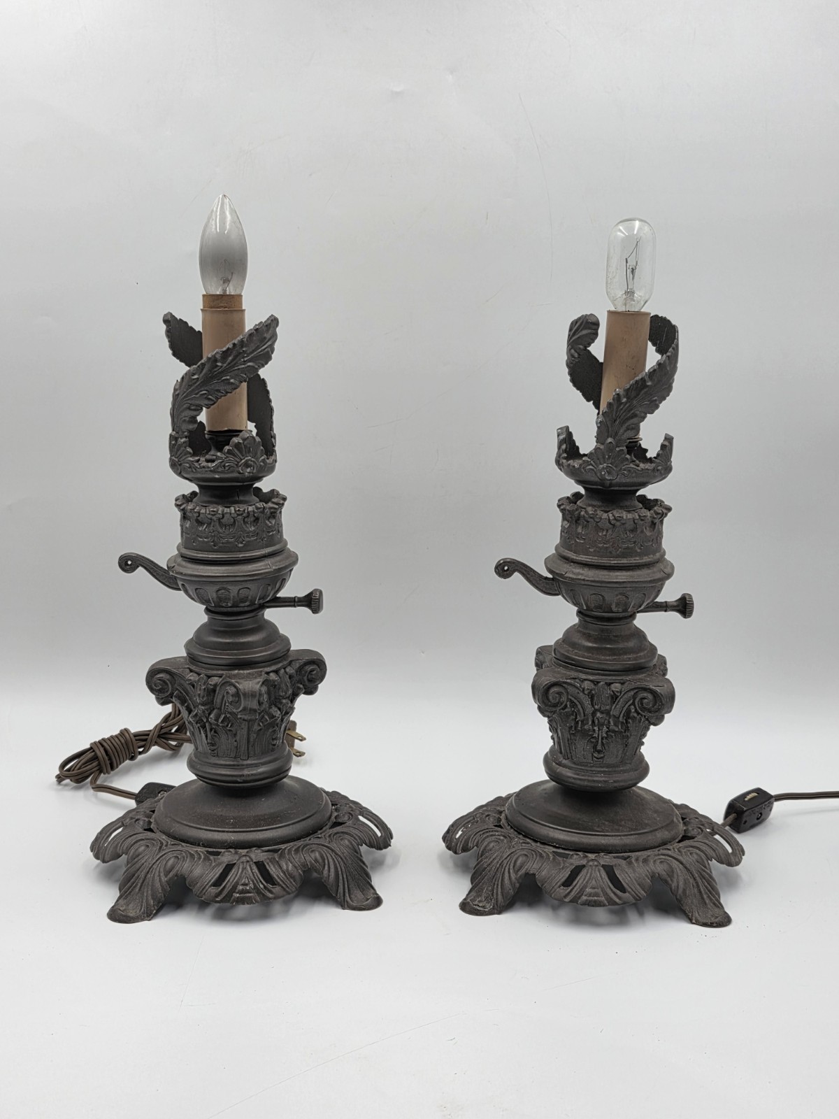 Rare Pair Antique Victorian Revival Boudoir Lamps Accurate Casting Co 12" Bronze Rare Pair Antique Victorian Revival Boudoir Lamps Accurate Casting Co 12" Bronze