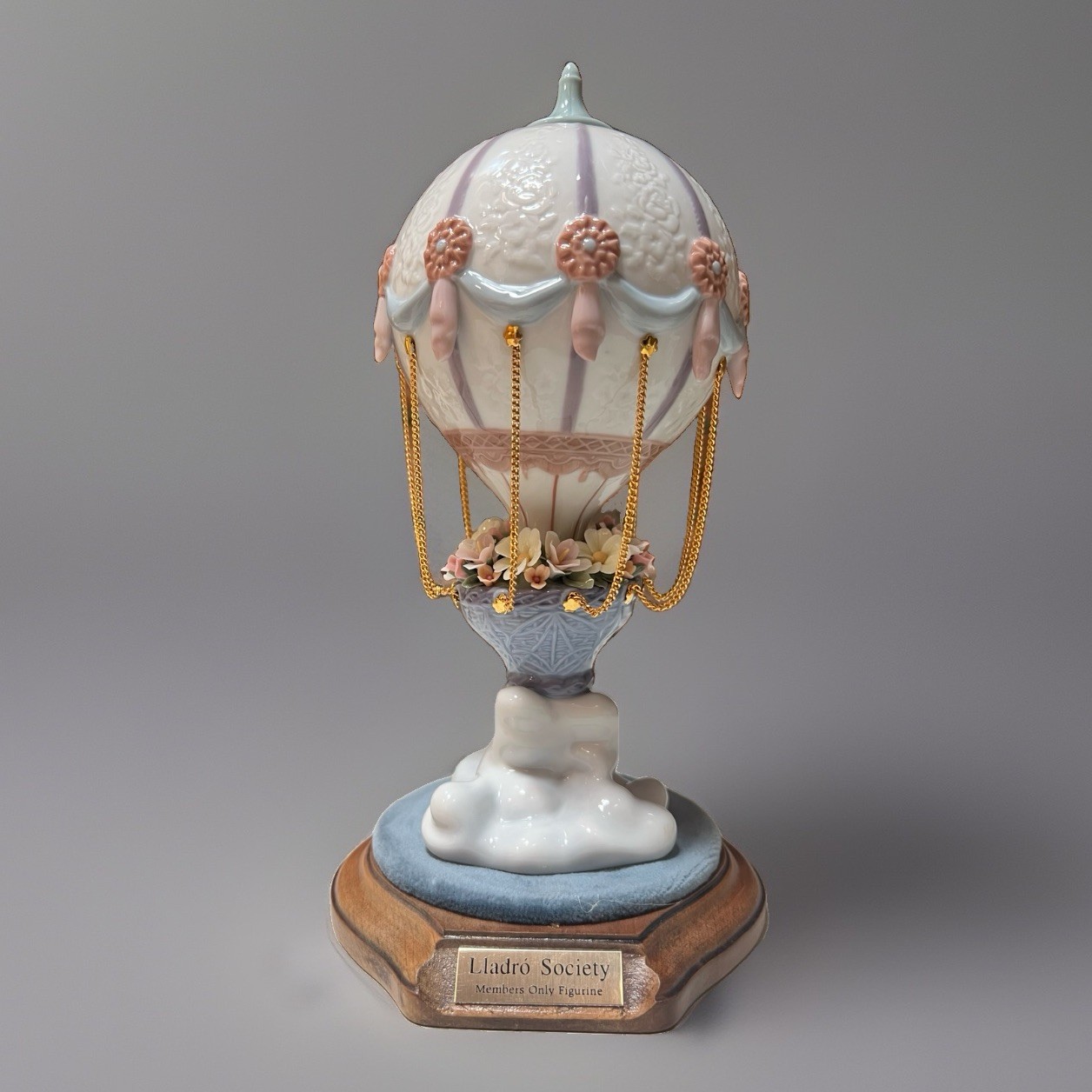 LLADRO 6523 Flying High HOT AIR BALLOON Brass Chains Intact W/ BOX LLADRO 6523 Flying High HOT AIR BALLOON Brass Chains Intact W/ BOX