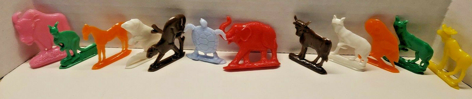 12 Vintage Plastic Cracker Jack Prizes Charm Semi-Flat Stand-Up Animals sku90 12 Vintage Plastic Cracker Jack Prizes Charm Semi-Flat Stand-Up Animals sku90