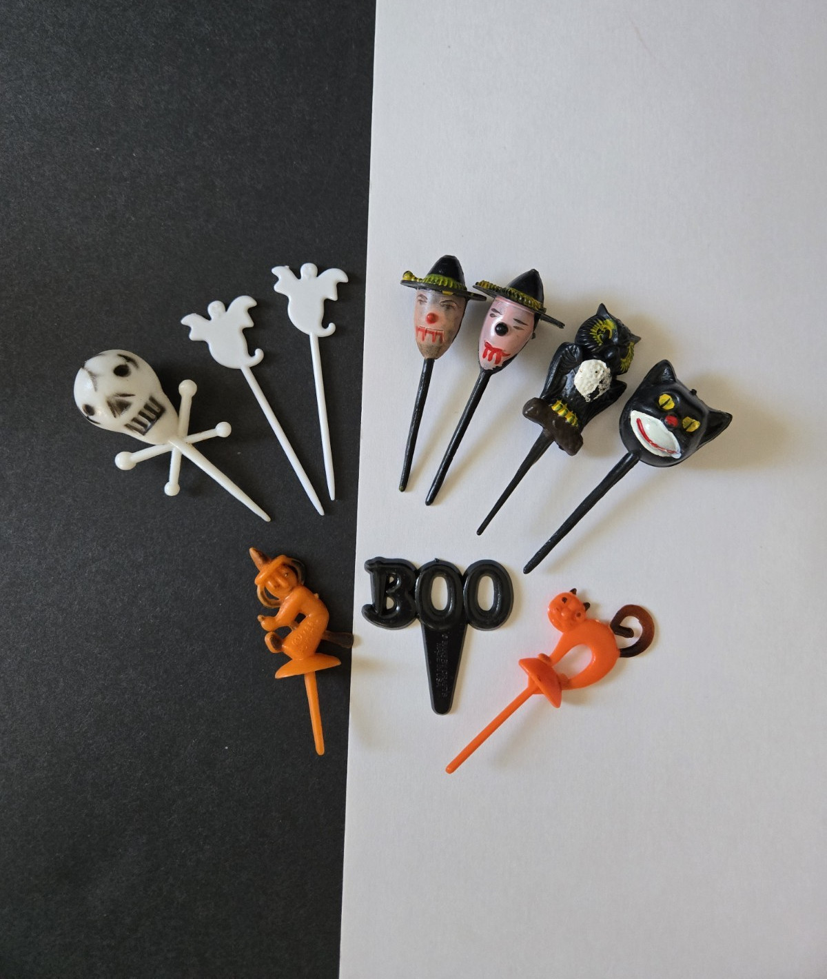 Vintage Halloween Cupcake Picks Lot 1974 Bakery Crafts 3D Cat Owl Witch Vampire Vintage Halloween Cupcake Picks Lot 1974 Bakery Crafts 3D Cat Owl Witch Vampire