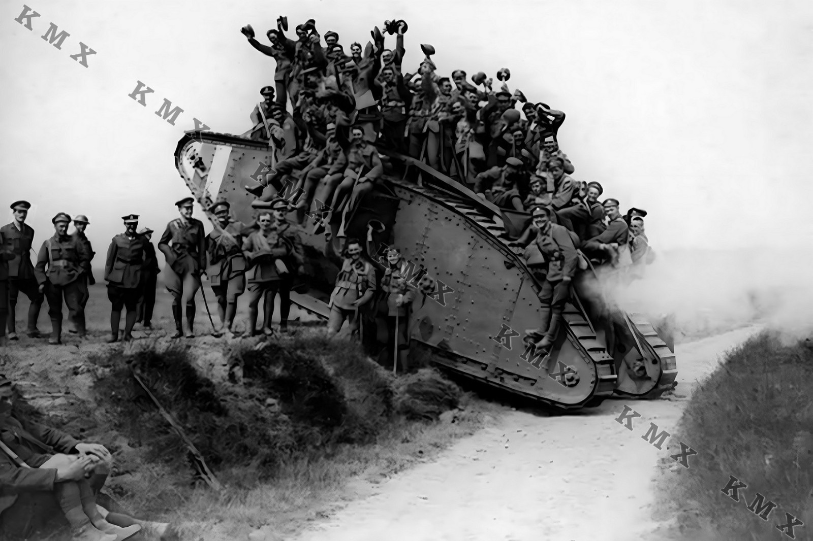 WWI Tank And Soldiers 4x6 photo WWI Tank And Soldiers 4x6 photo