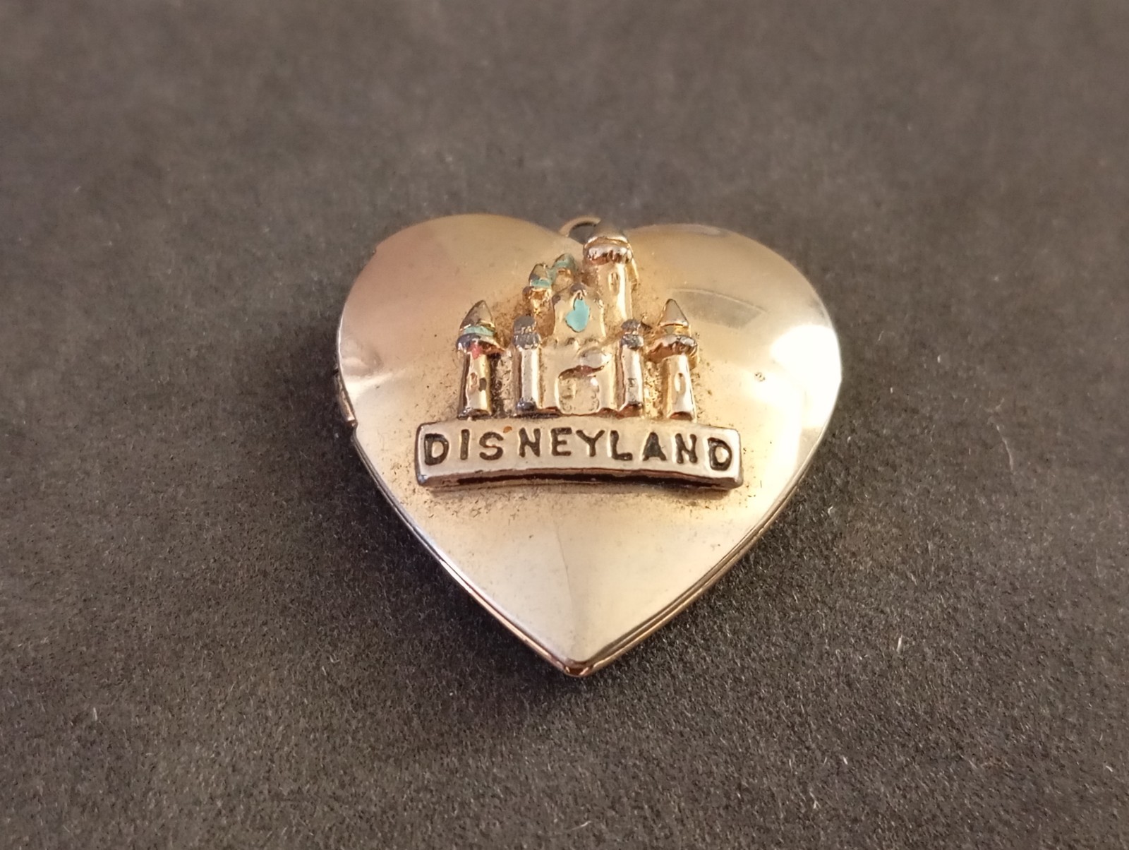 Vintage 1970s Disneyland Heart Locket Necklace Pendant Disney Souvenir. Vintage 1970s Disneyland Heart Locket Necklace Pendant Disney Souvenir.