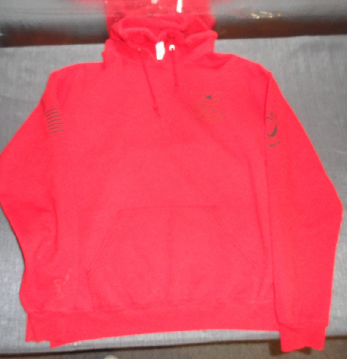 DISCONTINUED 320TH TRS ERWIN TRAINING COMPLEX 737 TRG RED UNIT HOODIE LARGE DISCONTINUED 320TH TRS ERWIN TRAINING COMPLEX 737 TRG RED UNIT HOODIE LARGE