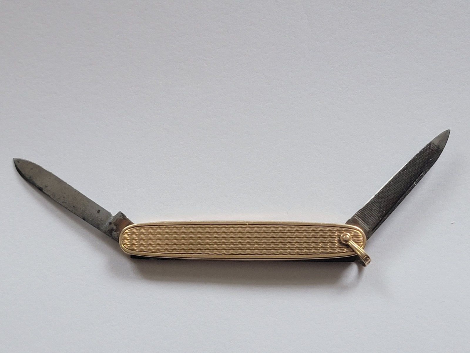 Vintage SOLID 14K Yellow Gold Folding Pocket Knife 11.9 grams 2.5” Two Blade Vintage SOLID 14K Yellow Gold Folding Pocket Knife 11.9 grams 2.5” Two Blade