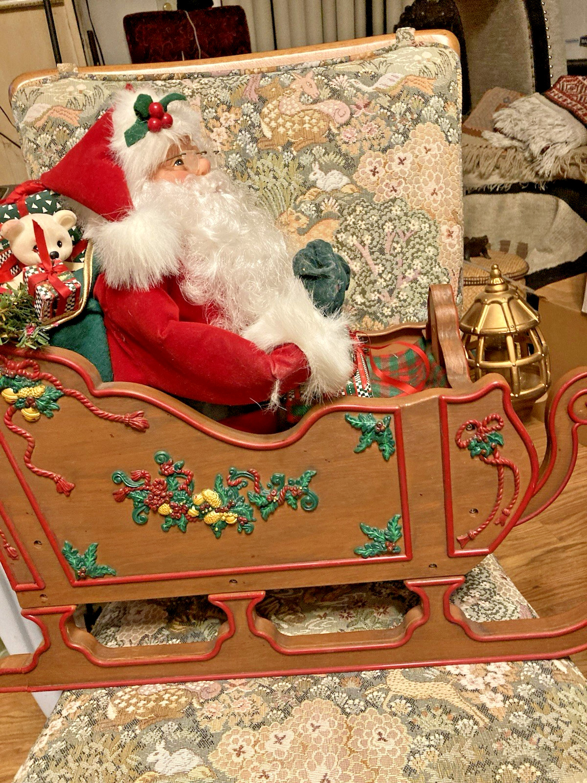 Vintage LARGE Santa Sleigh 24" long 18 in tall, Musical Centerpiece Figurine Vintage LARGE Santa Sleigh 24" long 18 in tall, Musical Centerpiece Figurine