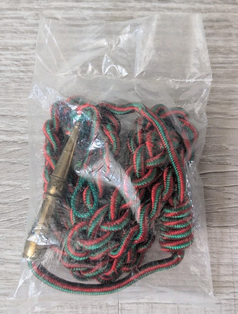 Vintage WW2 US ARMY Military FRENCH FOURAGERE Award Shoulder Cord NIP Vintage WW2 US ARMY Military FRENCH FOURAGERE Award Shoulder Cord NIP
