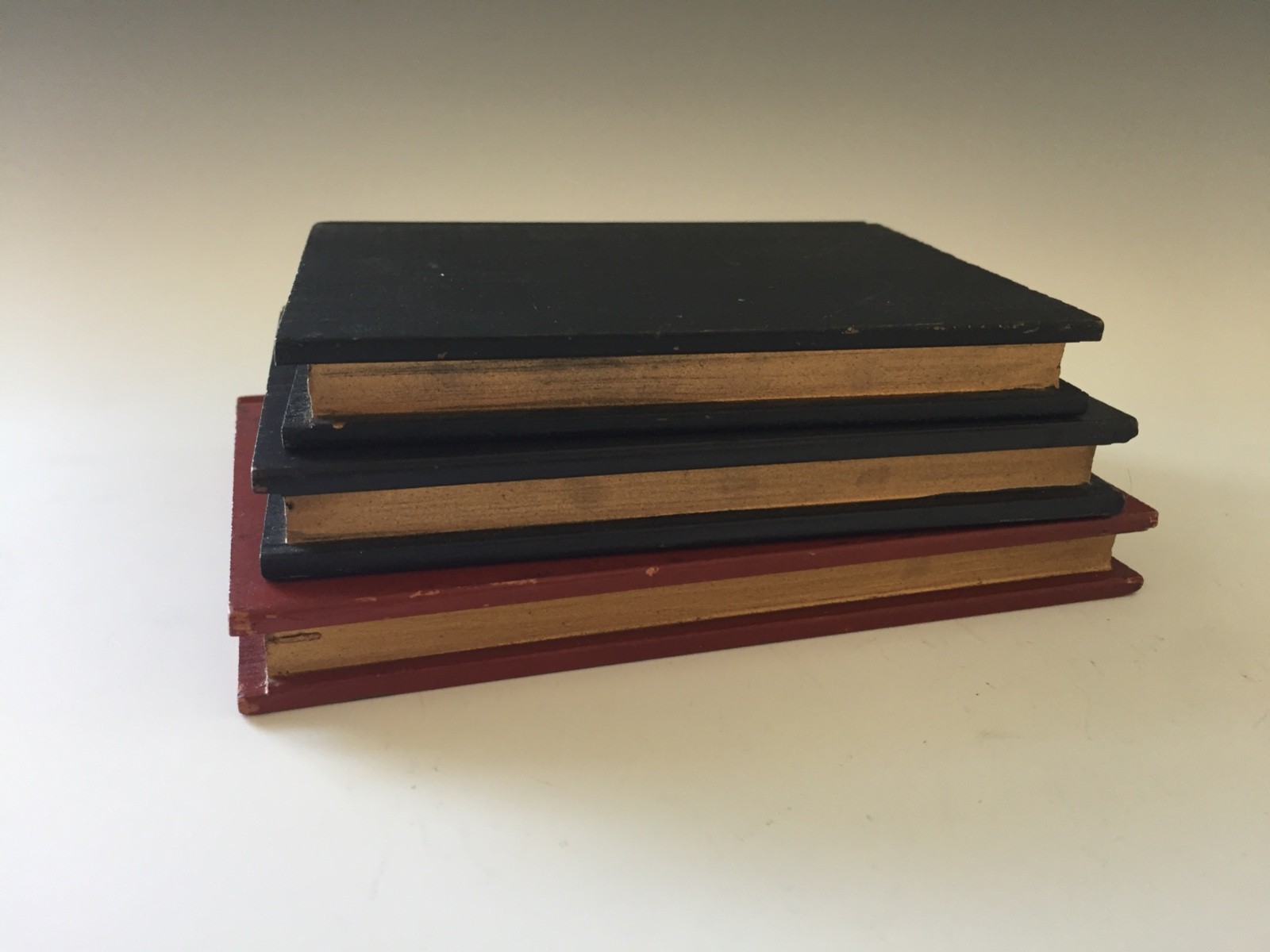 Vintage Handmade Wooden Books 3-Small Pre-Owned Great condition Vintage Handmade Wooden Books 3-Small Pre-Owned Great condition