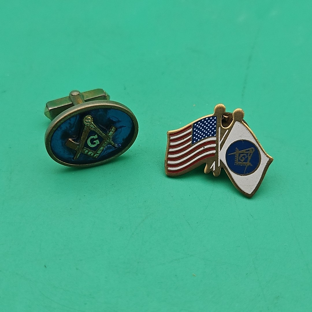 Vintage Freemason Collectibles Pin And Cufflink