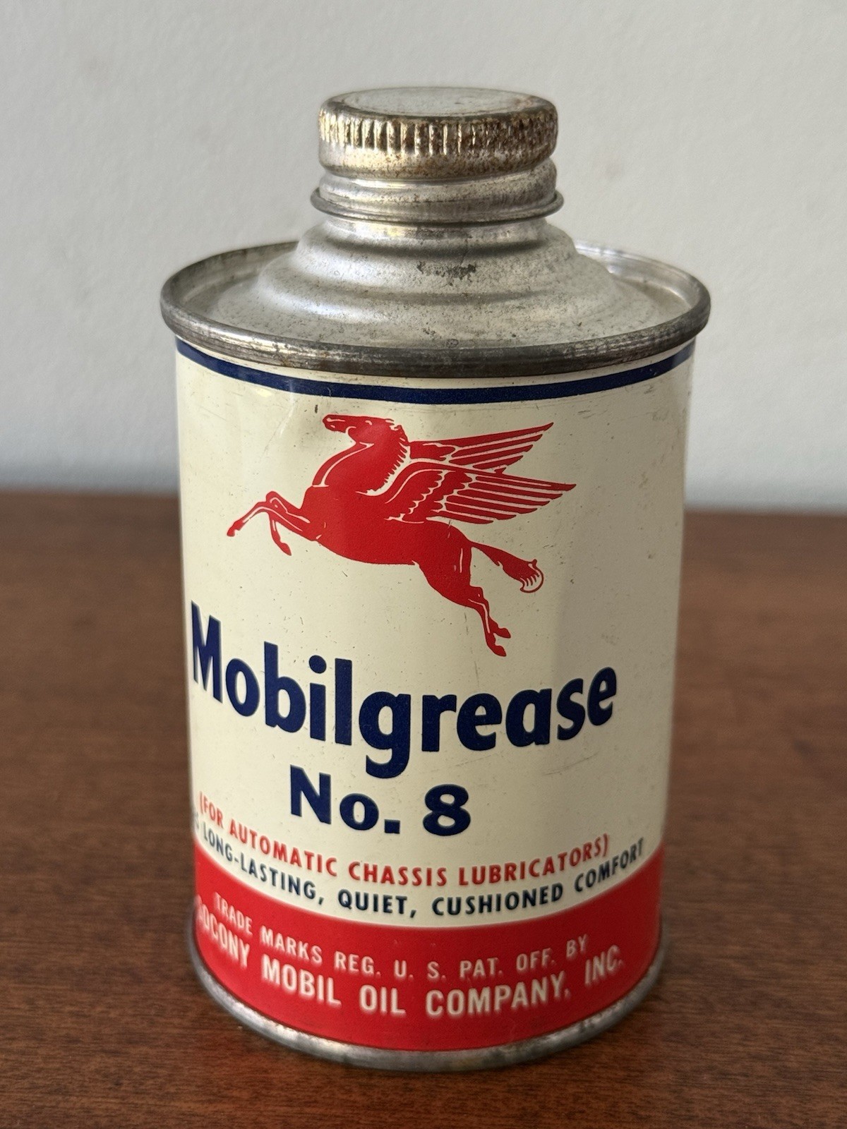 Rare Vintage NOS Mobil Mobilgrease No. 8 Oil Can 7oz. Cone Top FULL
