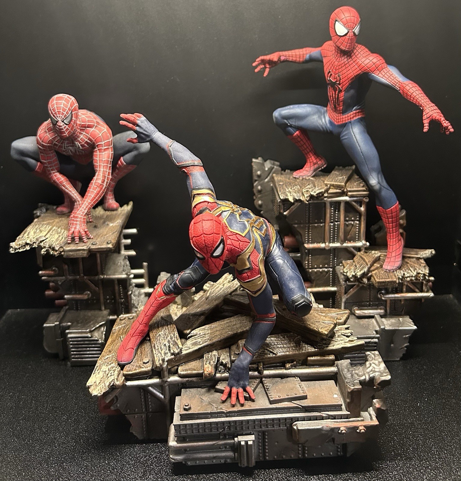 Iron Studios Friendly Neighborhood Spider-Man, Amazing Spider-Man 1/10 Iron Studios Friendly Neighborhood Spider-Man, Amazing Spider-Man 1/10