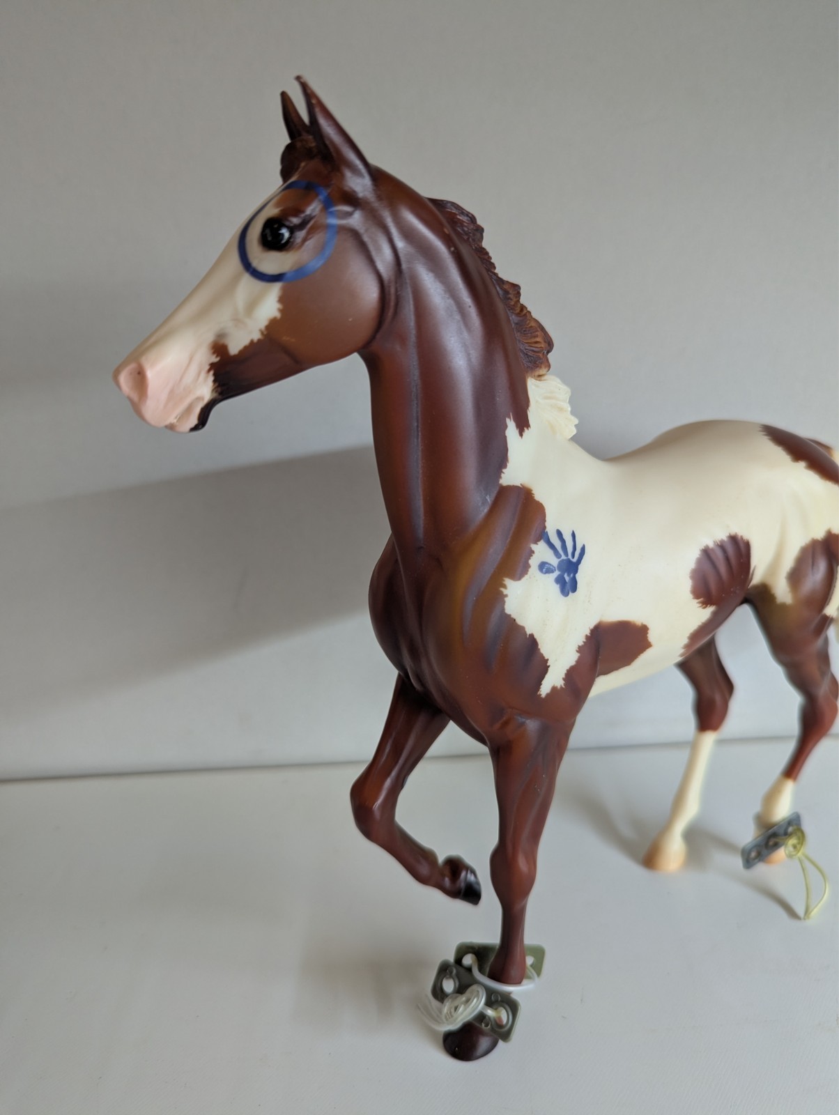 Breyer 2005 'Wapasha' Lonesome Glory #701845 PRE-OWNED Excellent Used Condition Breyer 2005 'Wapasha' Lonesome Glory #701845 PRE-OWNED Excellent Used Condition