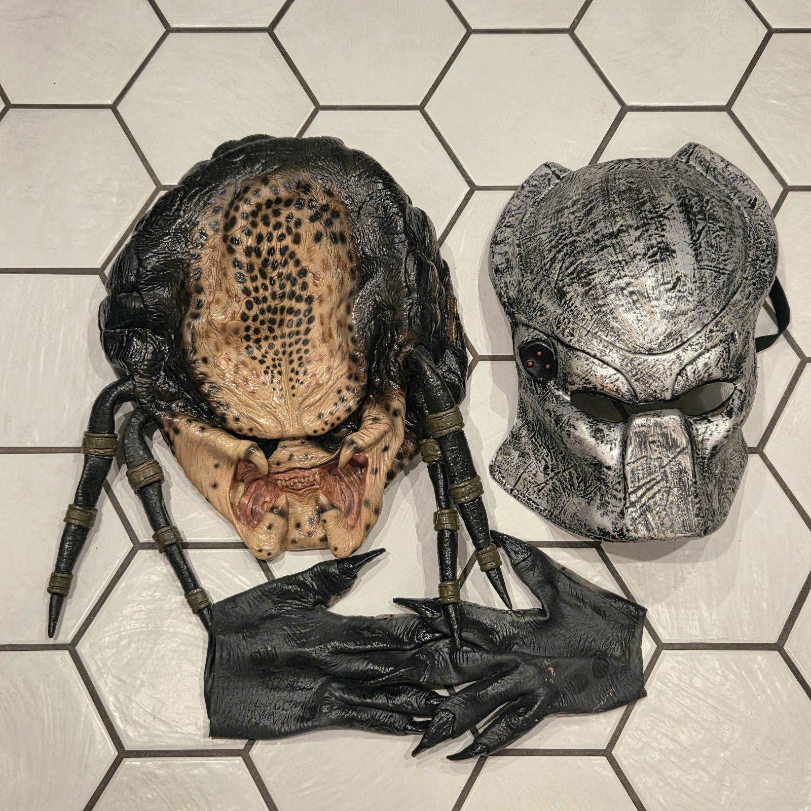 RARE 2004 Aliens vs Predator Requiem ADULT Predator Mask Halloween w/ Face Plate