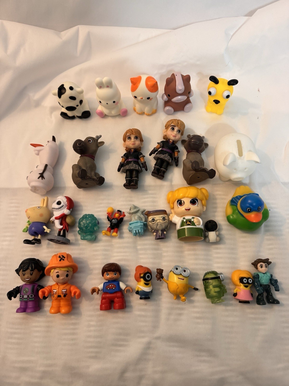 Mochi Duplo Mega Minions Rubber Ducky Frozen Peppa Pig Funko 28 Mini Figures Mix