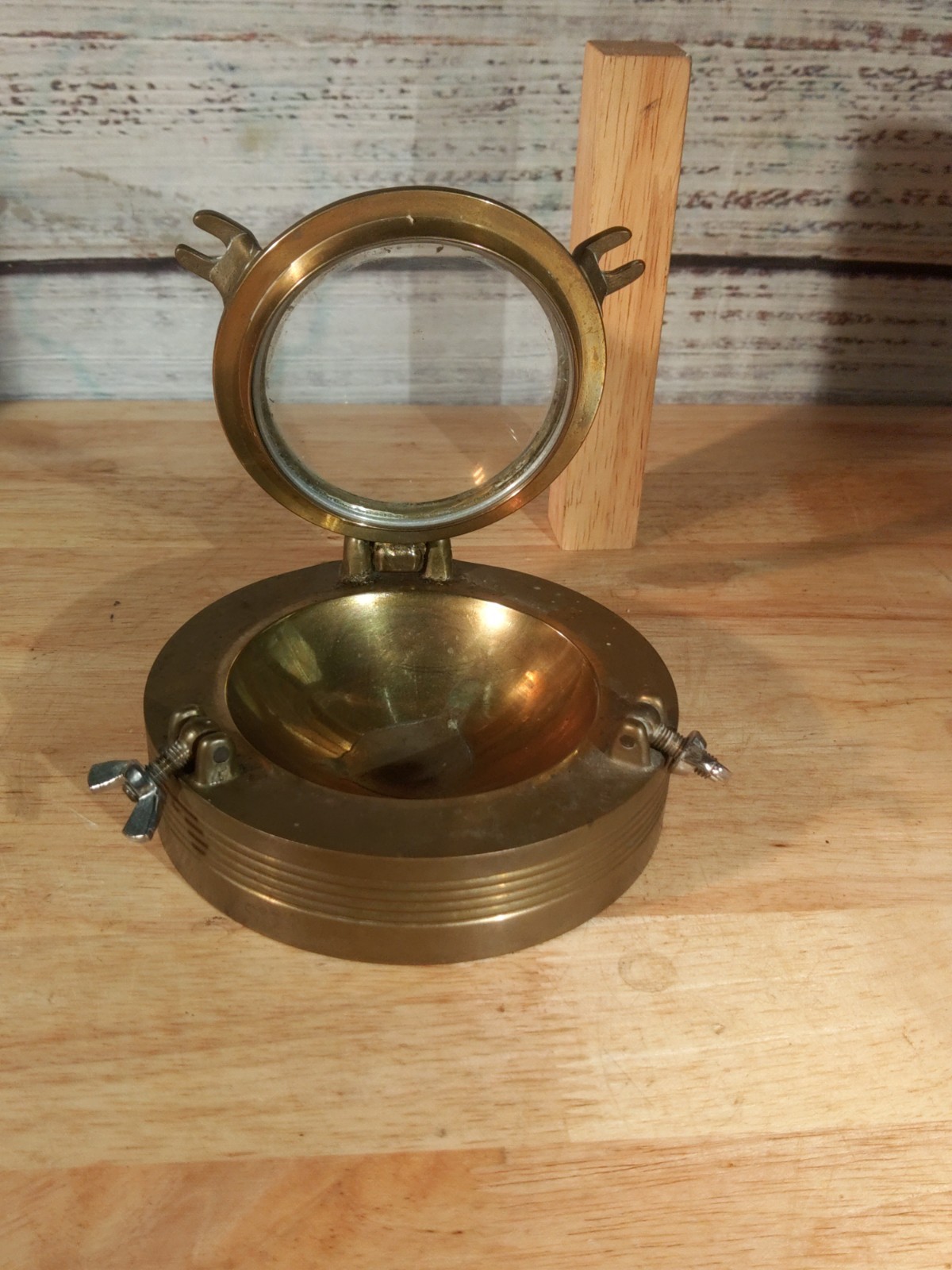 Vintage Nautical Antique Brass Glass Port Hole Trinket box Paper Weight Ash Tray Vintage Nautical Antique Brass Glass Port Hole Trinket box Paper Weight Ash Tray