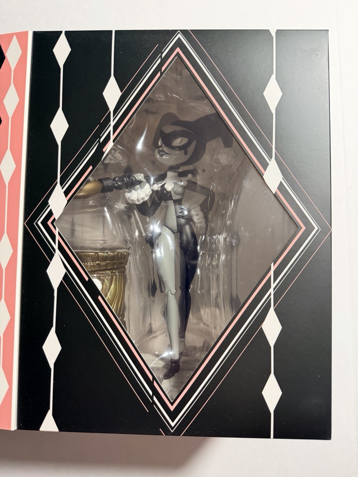 🔥🔥KidRobot DC Comics Harley Quinn Art Figure Statue by Brandt Peters 10"🔥🔥 🔥🔥KidRobot DC Comics Harley Quinn Art Figure Statue by Brandt Peters 10"🔥🔥