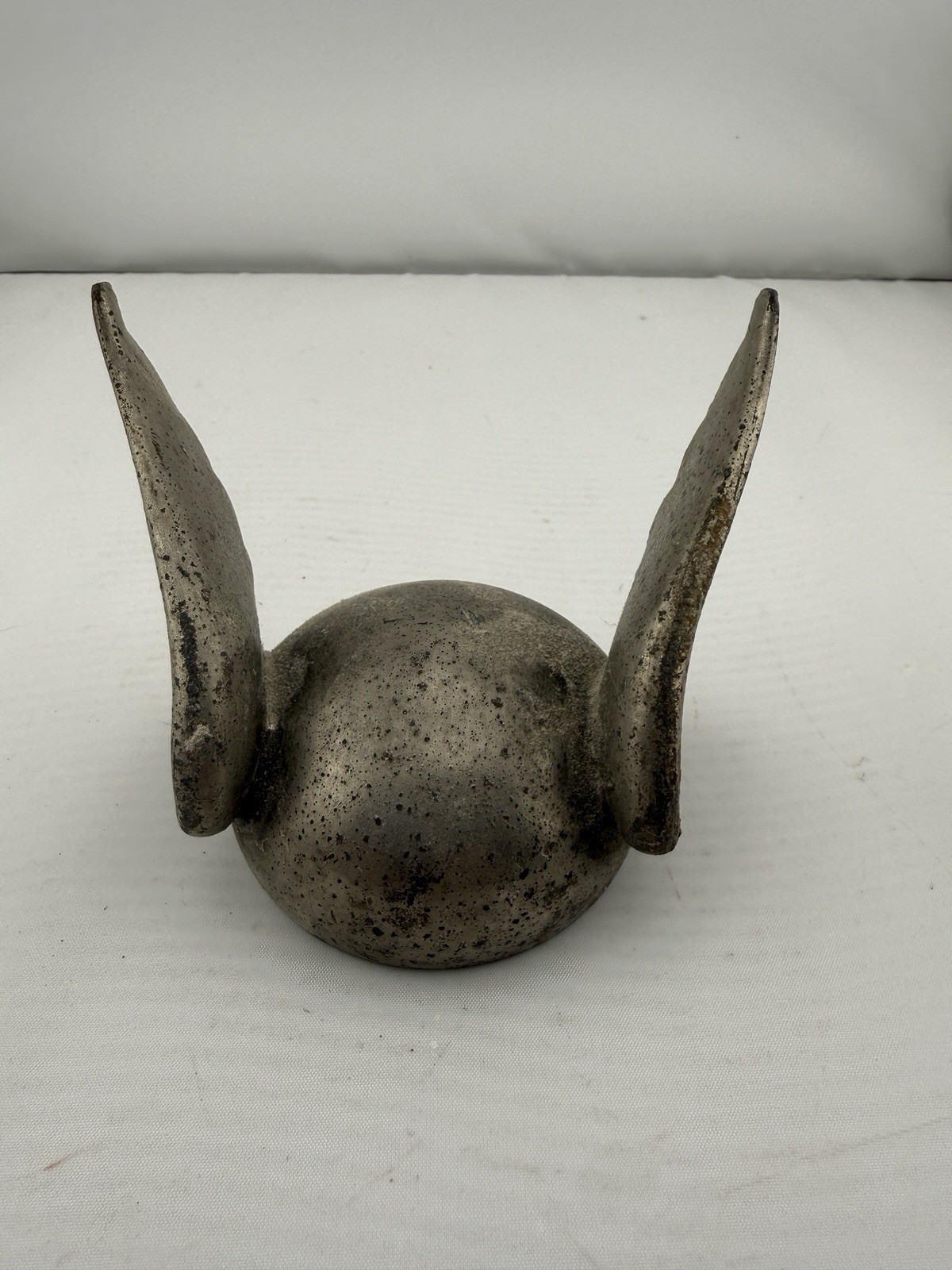 Vintage/Antique 1920s OEM Chrysler Radiator Cap Hood Ornament Wings Rare HTF Vintage/Antique 1920s OEM Chrysler Radiator Cap Hood Ornament Wings Rare HTF