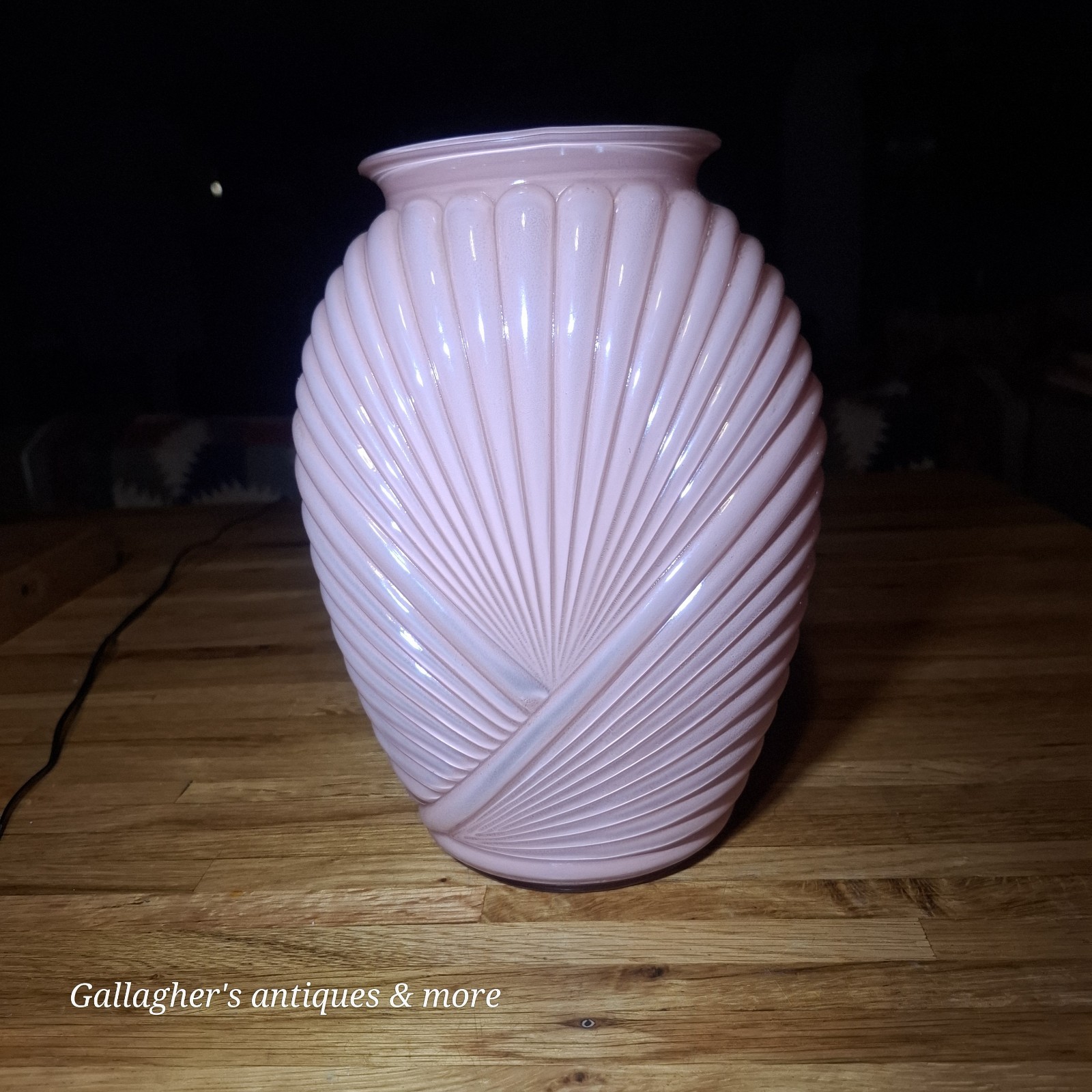 Vtg 1980s Anchor Hocking Pink Art Deco Vase Ribbed Draped Pleated Glass 9.5” MCM Vtg 1980s Anchor Hocking Pink Art Deco Vase Ribbed Draped Pleated Glass 9.5” MCM