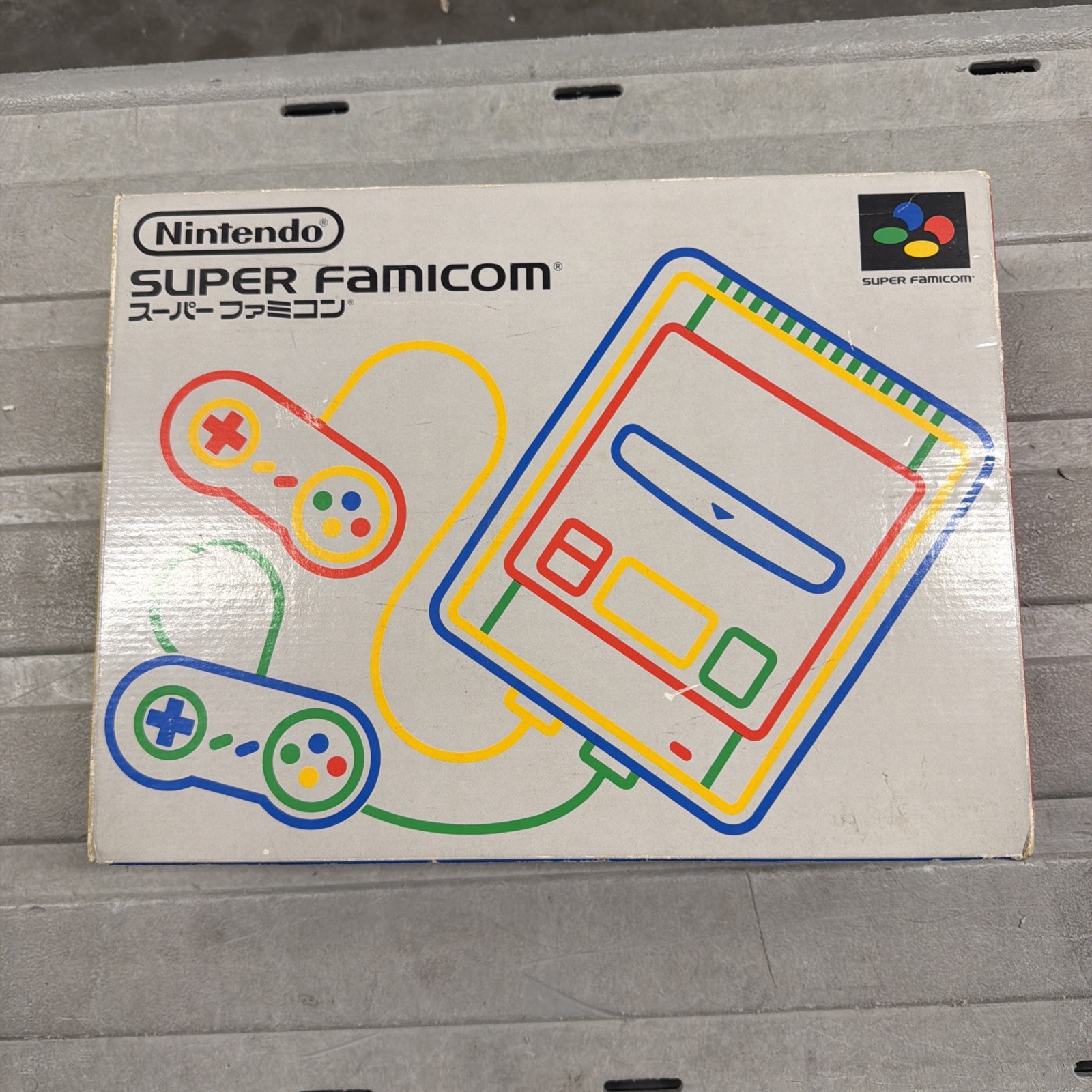 Nintendo Super Famicom Console & 2 Controllers Gray Boxed Nintendo Super Famicom Console & 2 Controllers Gray Boxed