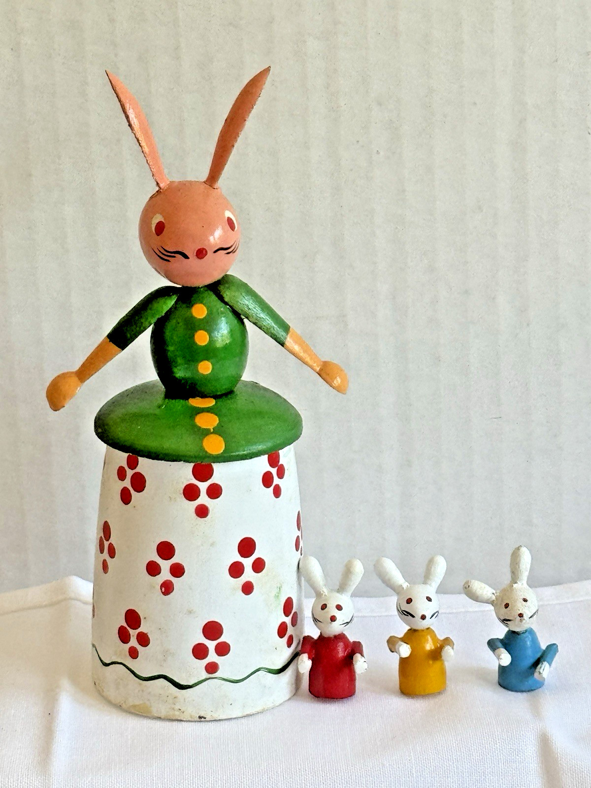 VTG Shackman Wood Rabbit & Baby Bunnies Nesting Container Toy & Box VTG Shackman Wood Rabbit & Baby Bunnies Nesting Container Toy & Box