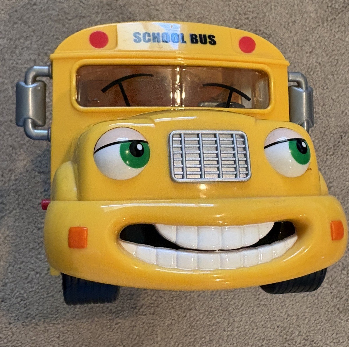 Vintage 2001 Chevron Cars Sally School Bus Yellow with Top No. 28 USED 