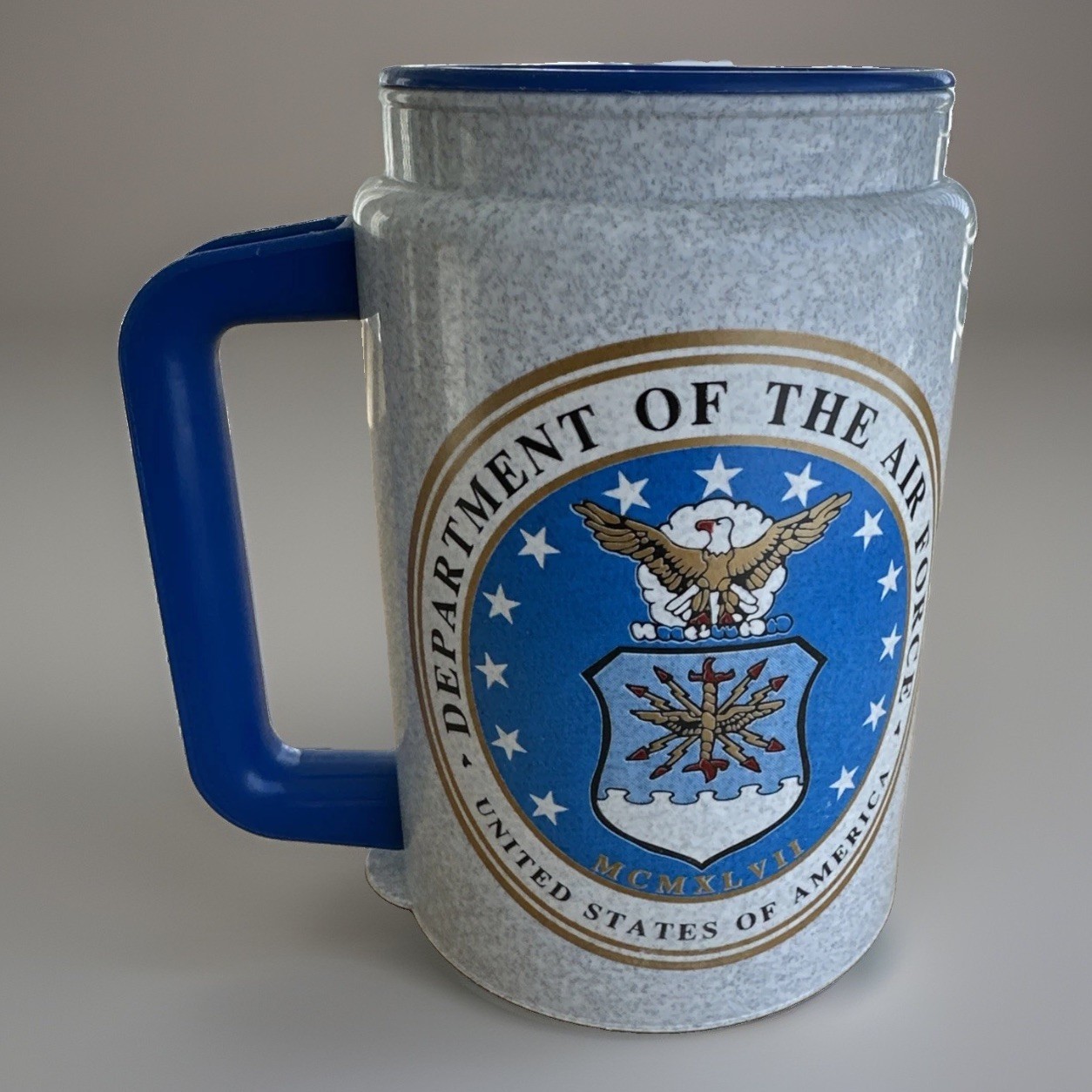 Vintage Whirley DEPARTMENTOF OF AIR FORCE Travel Mug Cup Container With Lid USA Vintage Whirley DEPARTMENTOF OF AIR FORCE Travel Mug Cup Container With Lid USA